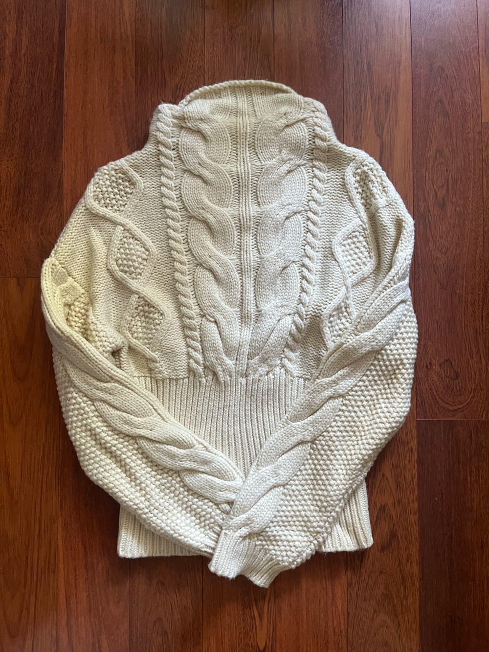 Zara Women’s Cable Knit Sweater